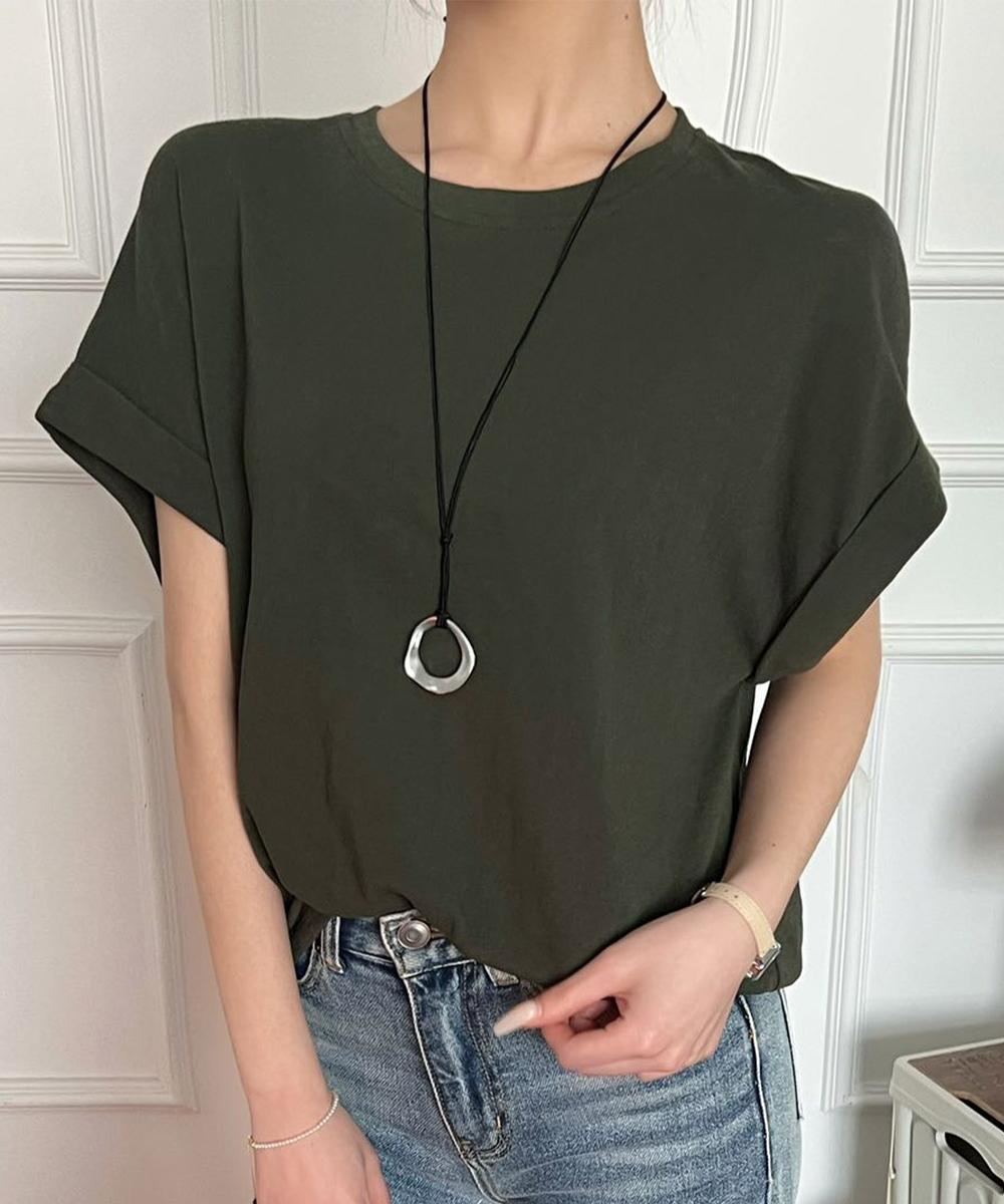 ゆったりシルエットTシャツ