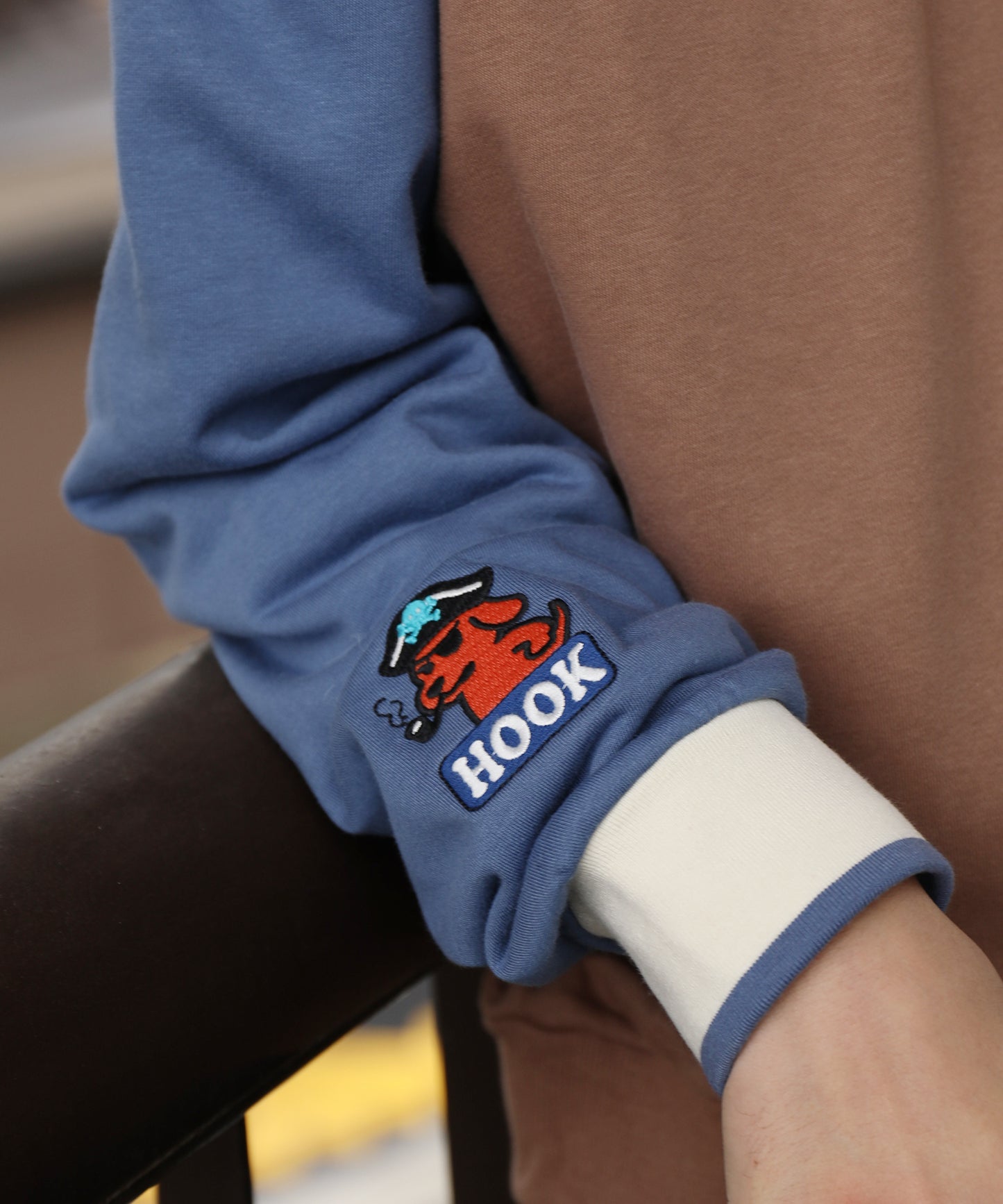 HOOK -original- 海賊わんちゃん刺繍ポロ襟スウェット