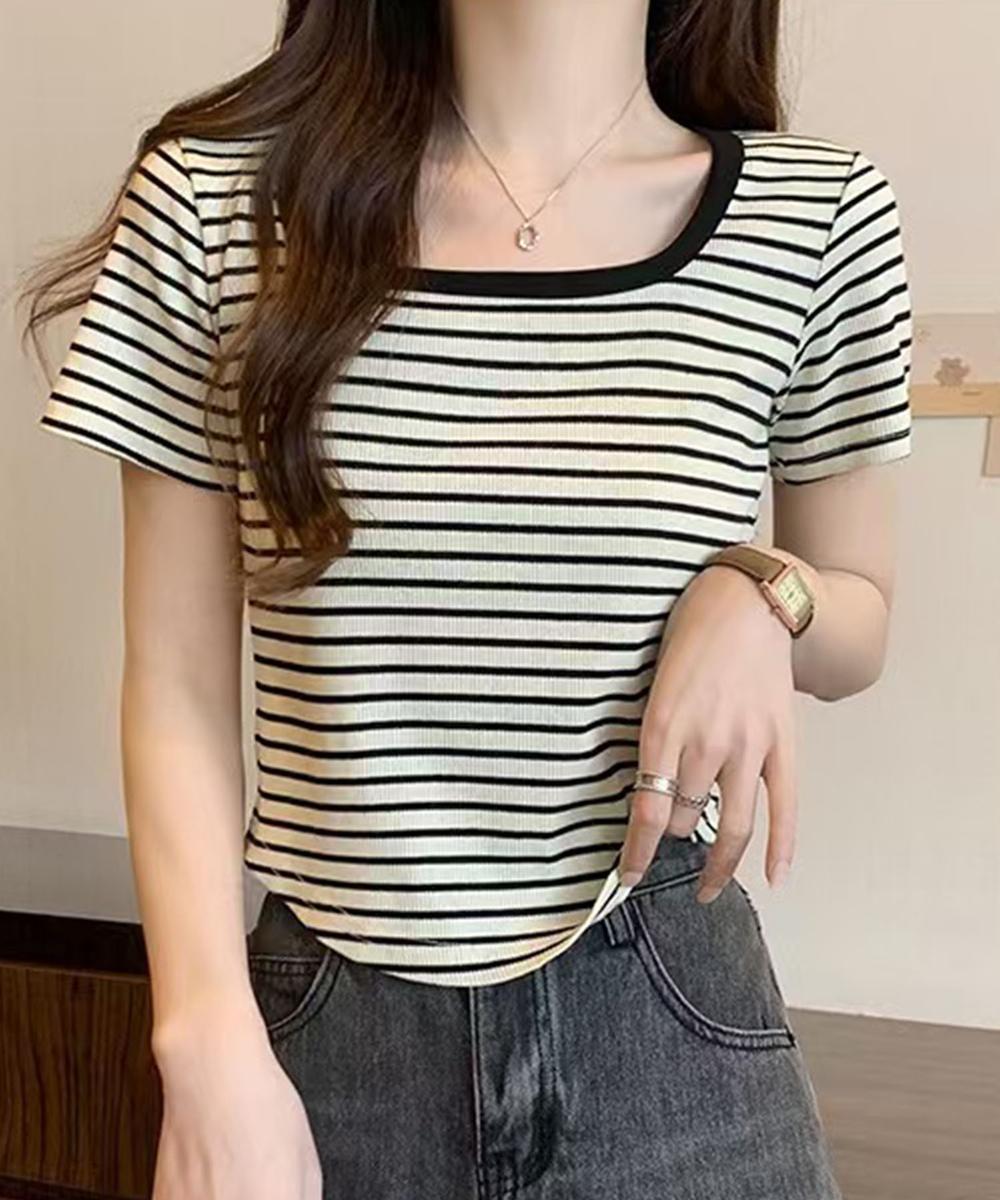 ボーダースクエアネックTシャツ