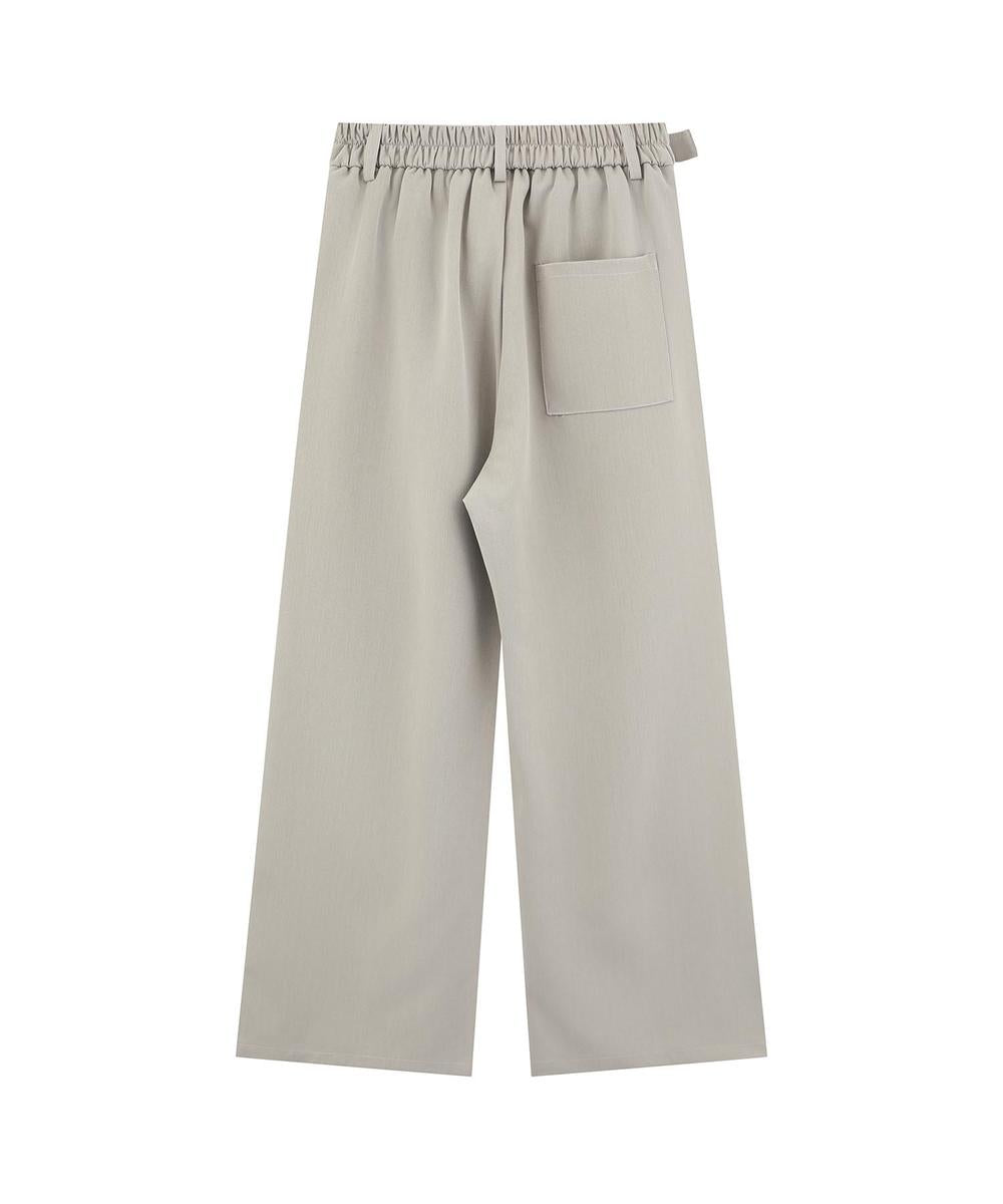 調節ベルト付きワイドタックスラックスパンツ