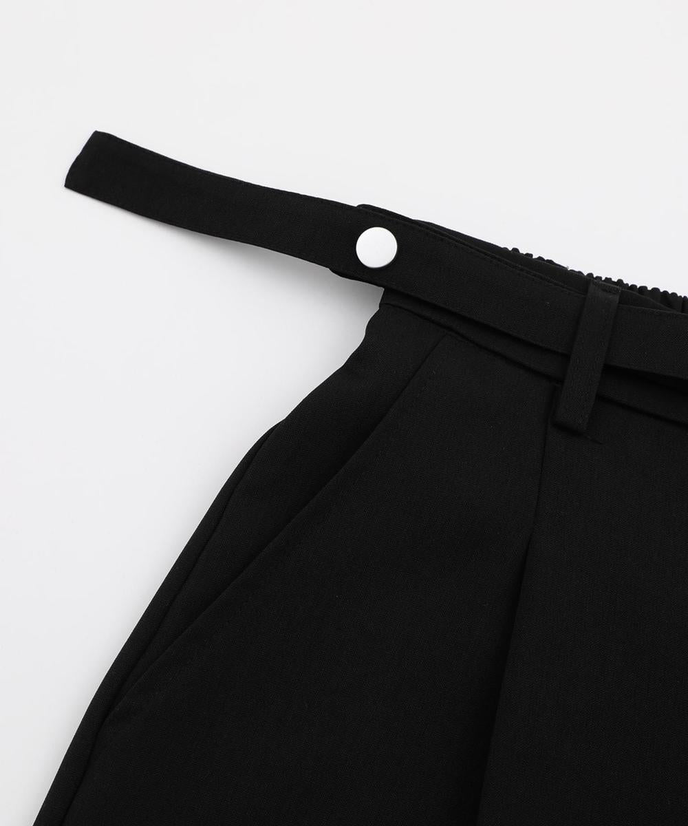 調節ベルト付きタックショートスラックスパンツ