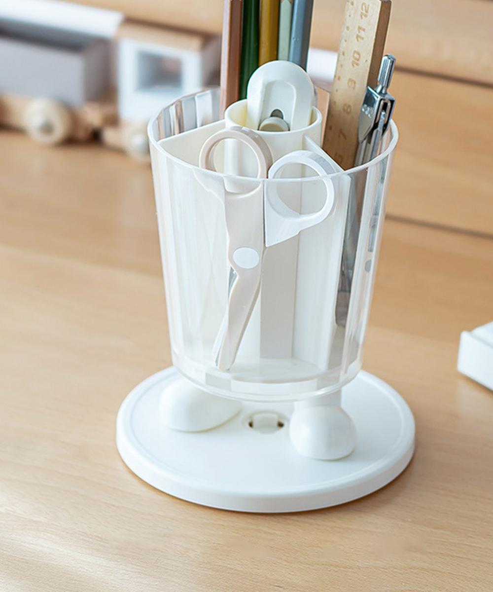 可愛い足の回転ペンホルダー