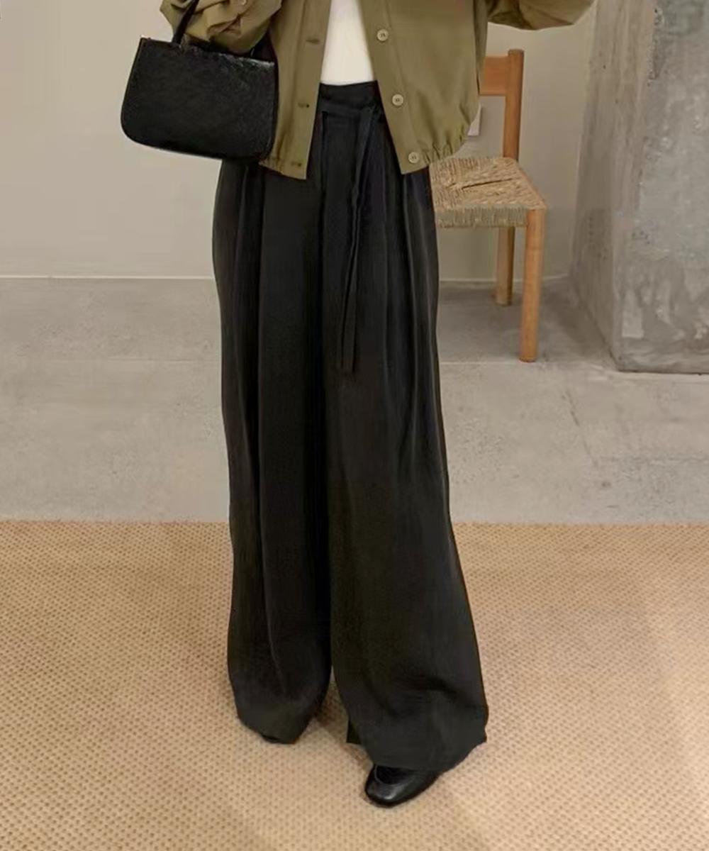 ベルト付きワイドパンツ