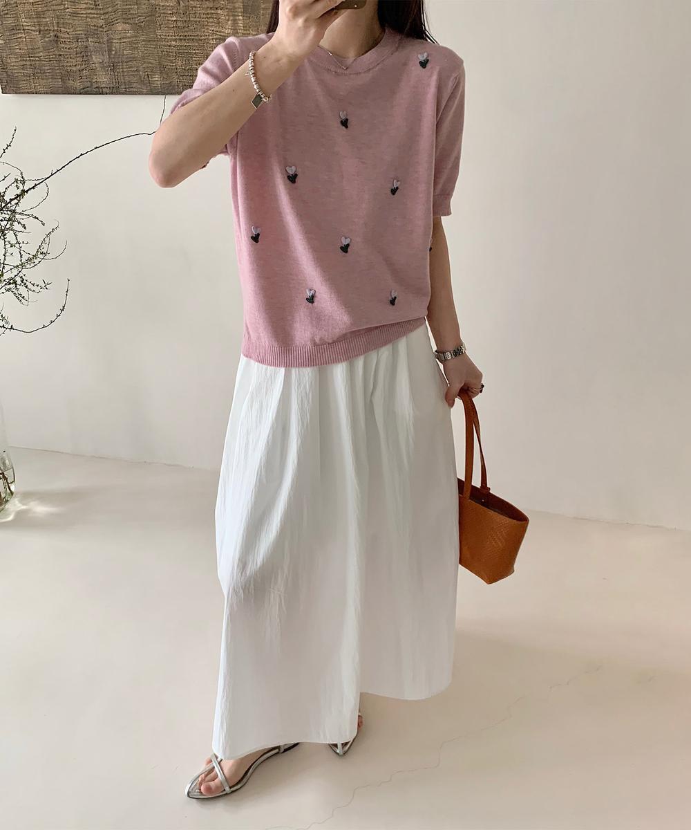 ハート刺繍入り半袖ニットトップス