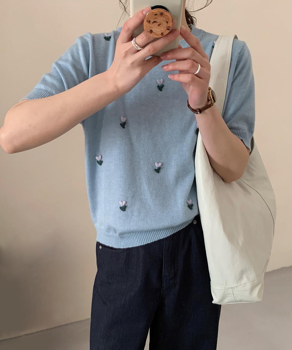 ハート刺繍入り半袖ニットトップス