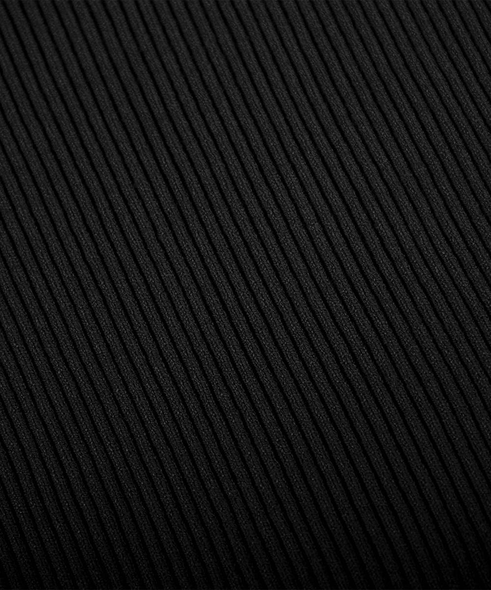 リブニットクロップドタンクトップ