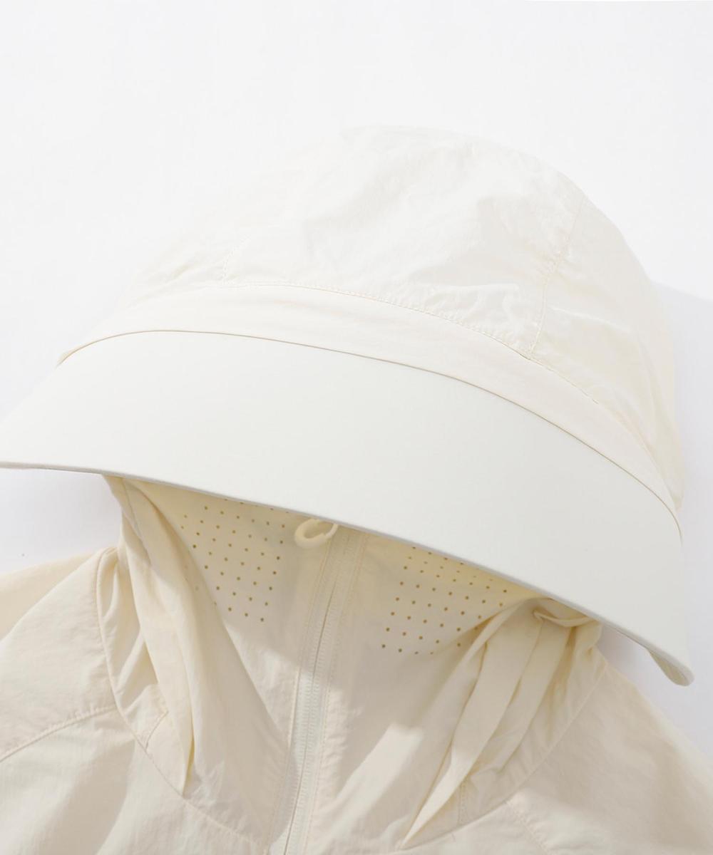 フード付きアウトドアジャケット