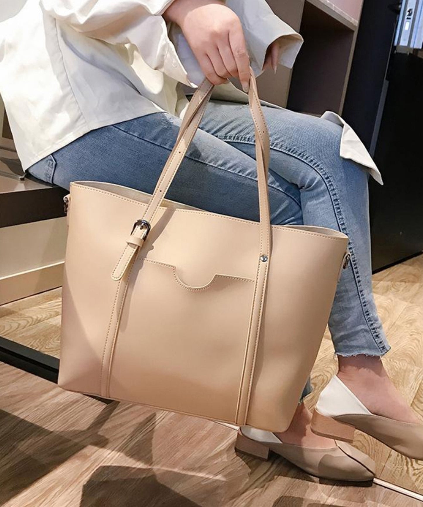 ショルダー紐付きトートバッグ