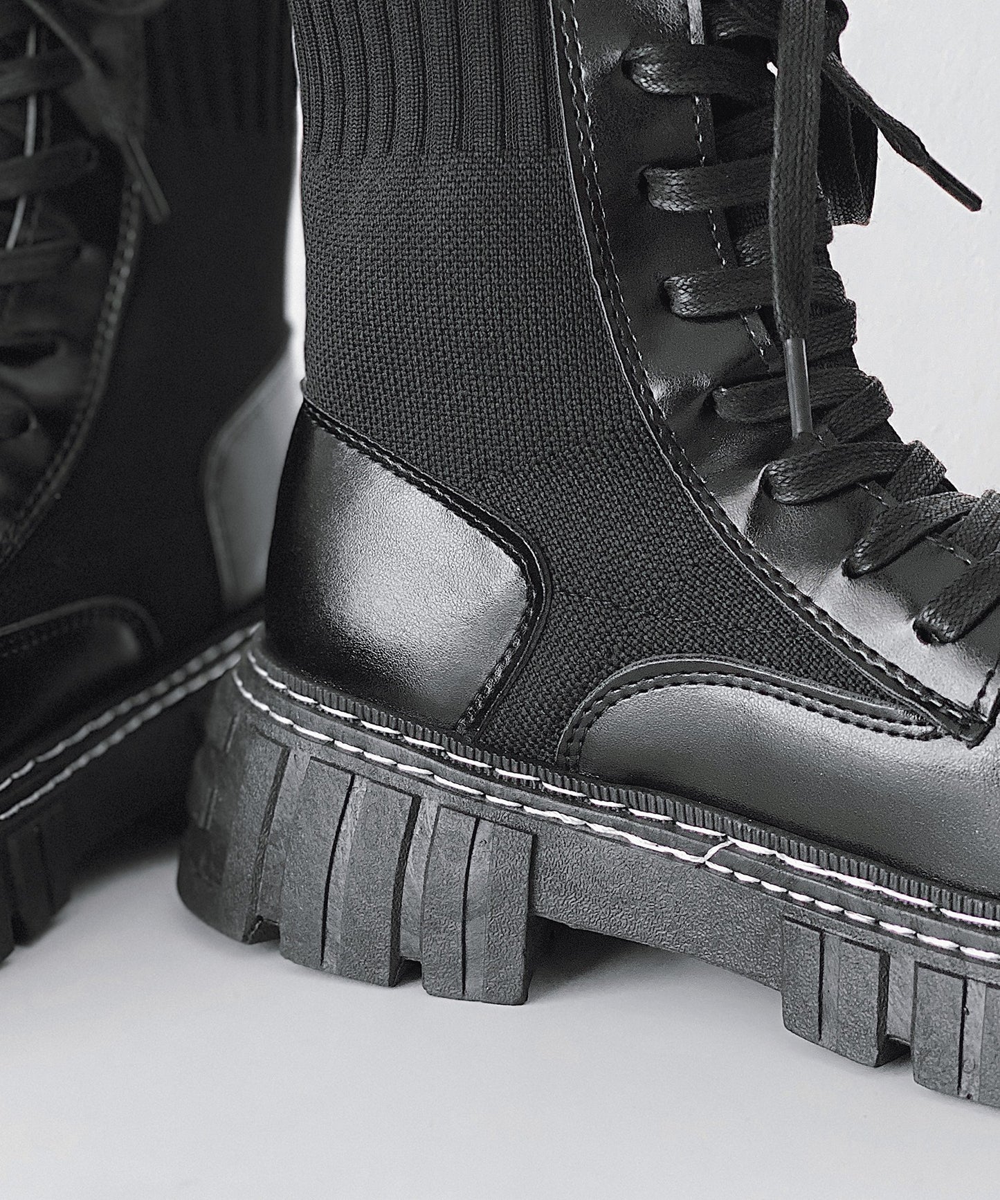 【aimoha Men's】ソックスブーツ風レースアップ厚底スニーカーブーツ