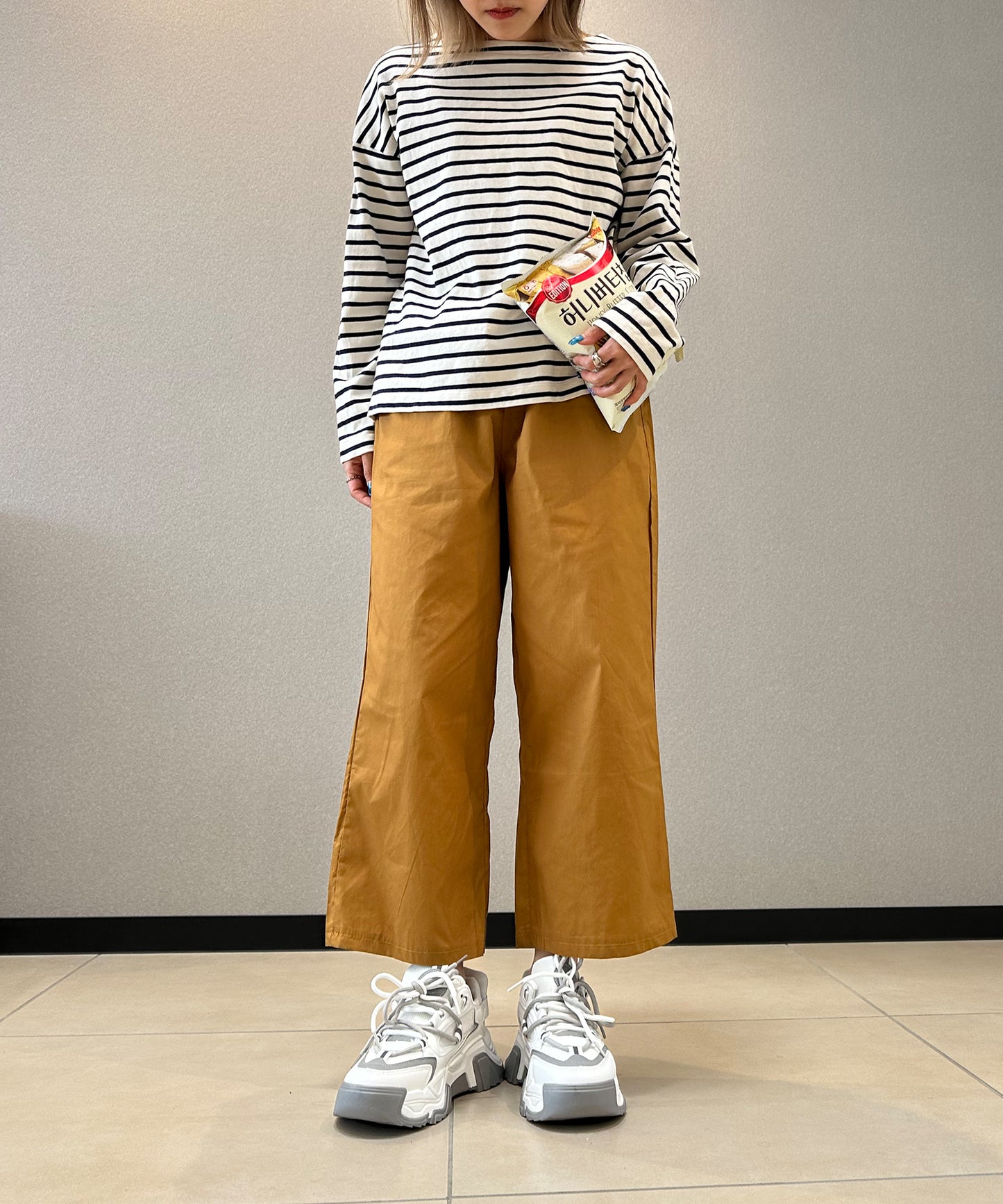 7分丈 リネン風ワイドパンツ