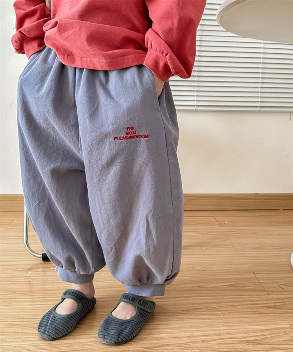 【aimoha-KIDS-】子供服 ワンポイント刺繍入りバルーンパンツ