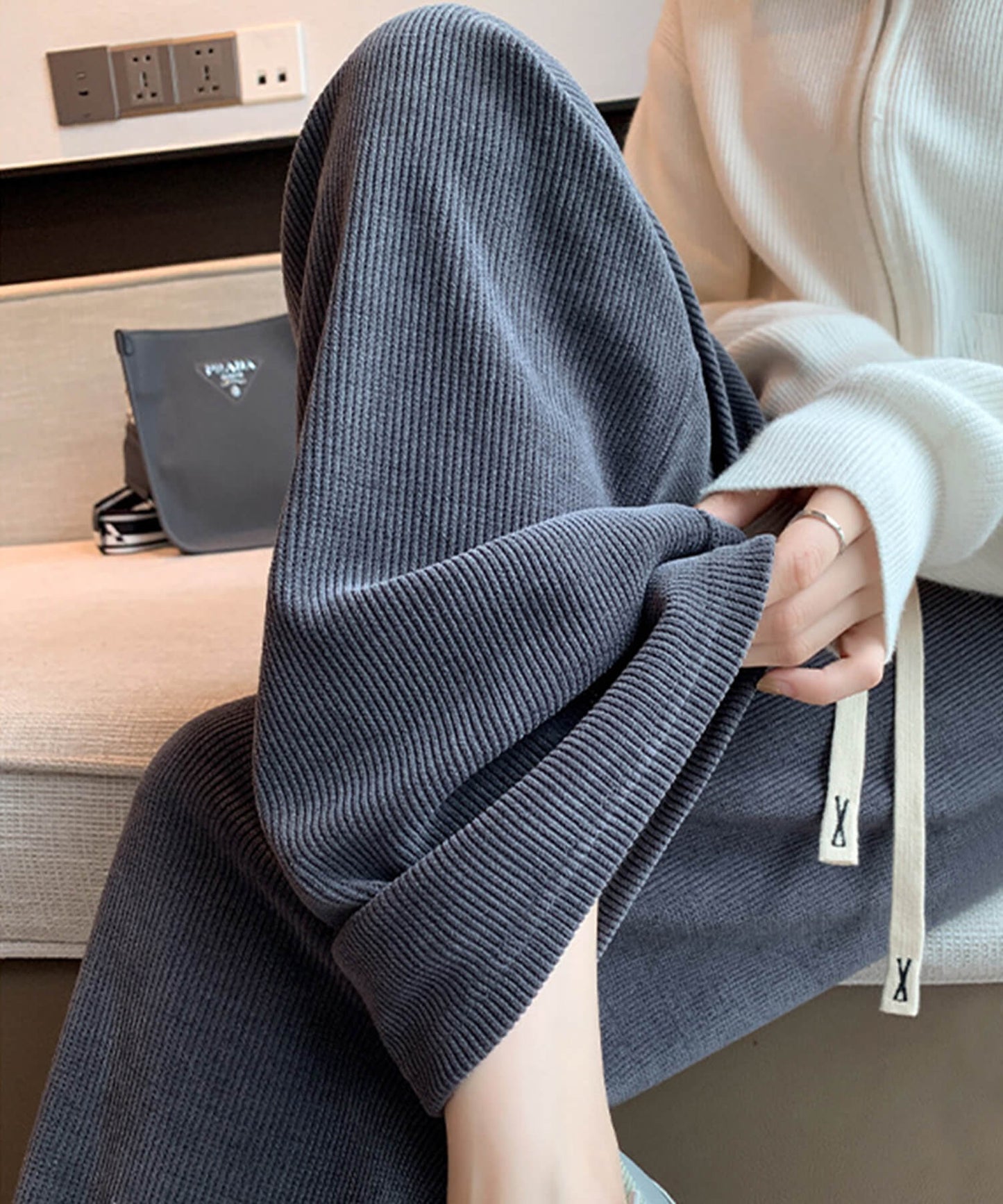 裏起毛リブニットワイドパンツ