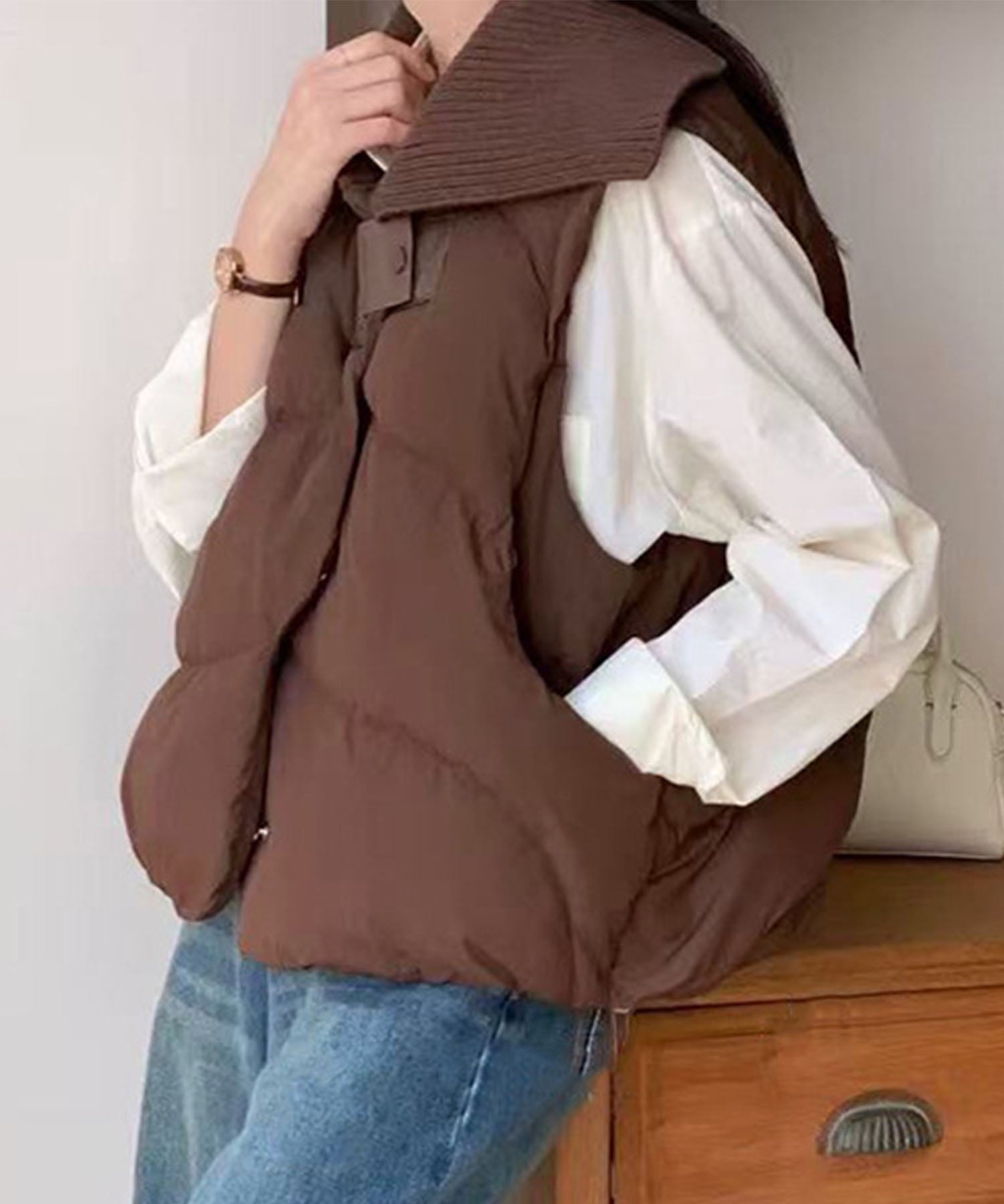 ニット衿ショートダウンベスト