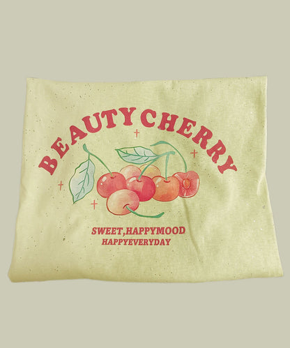 VネックチェリーTシャツ