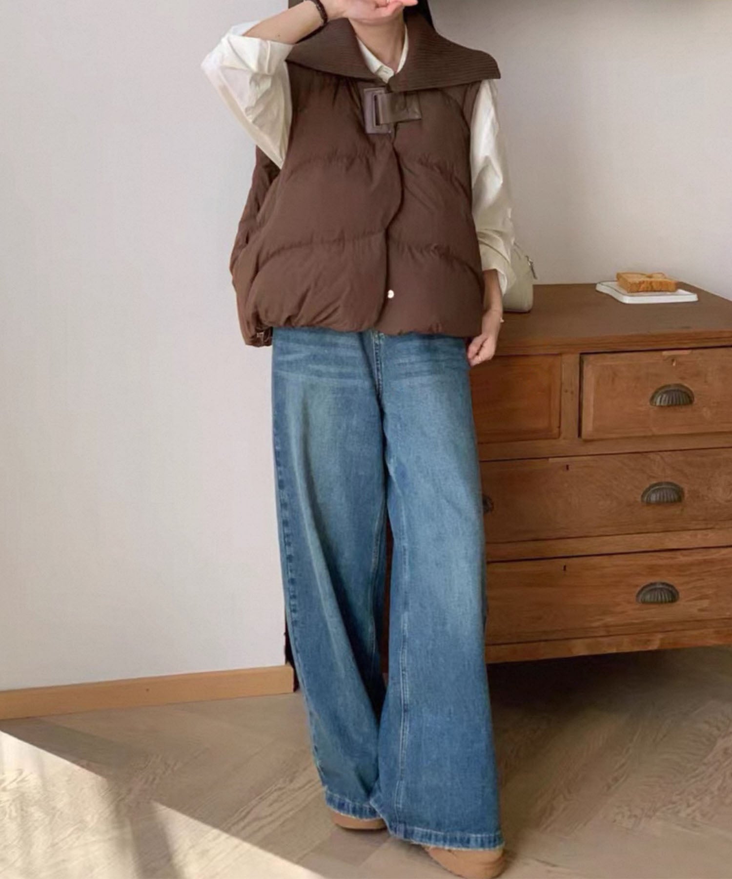 ニット衿ショートダウンベスト