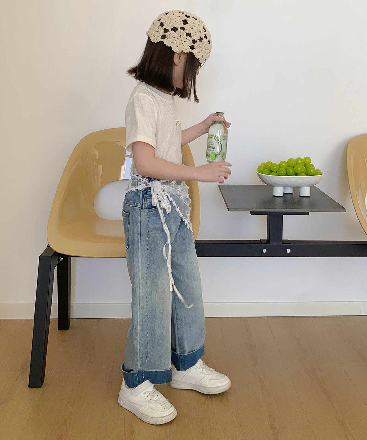 【aimoha-KIDS-】キッズ　レースハンカチ付き　デニムパンツ