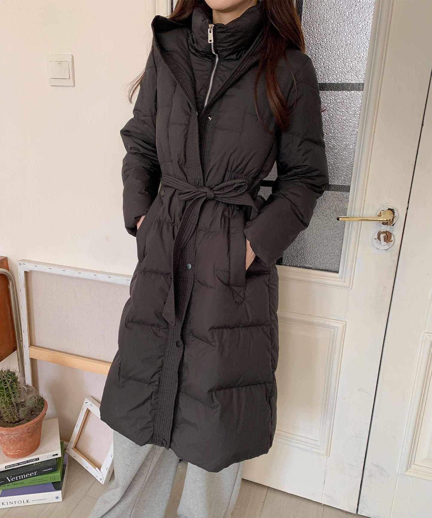 ウエストリボン付きロングダウンコート