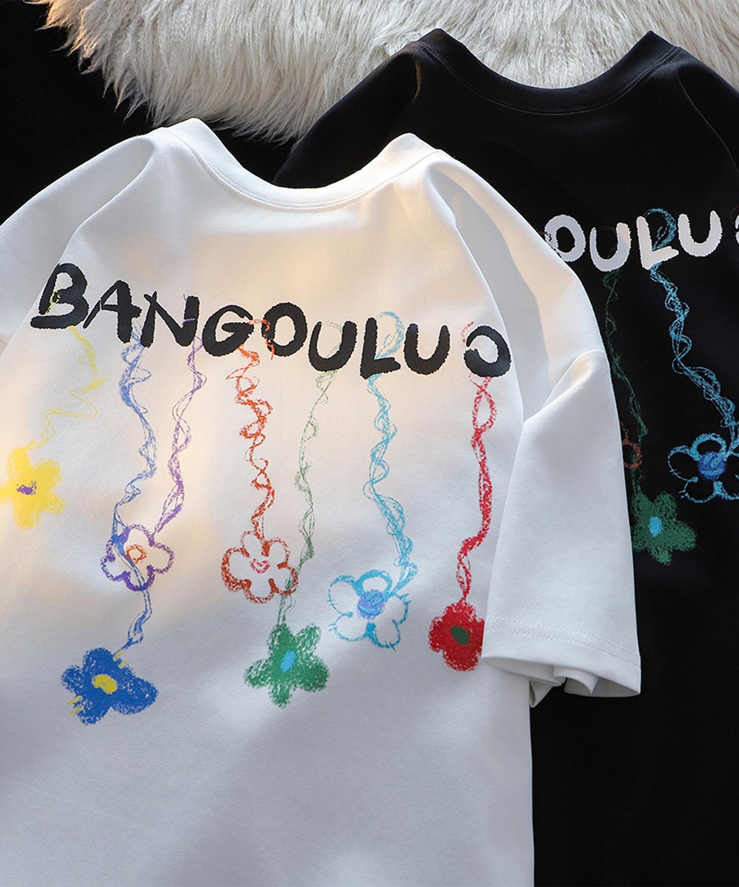 カラフルフラワーチャームTシャツ