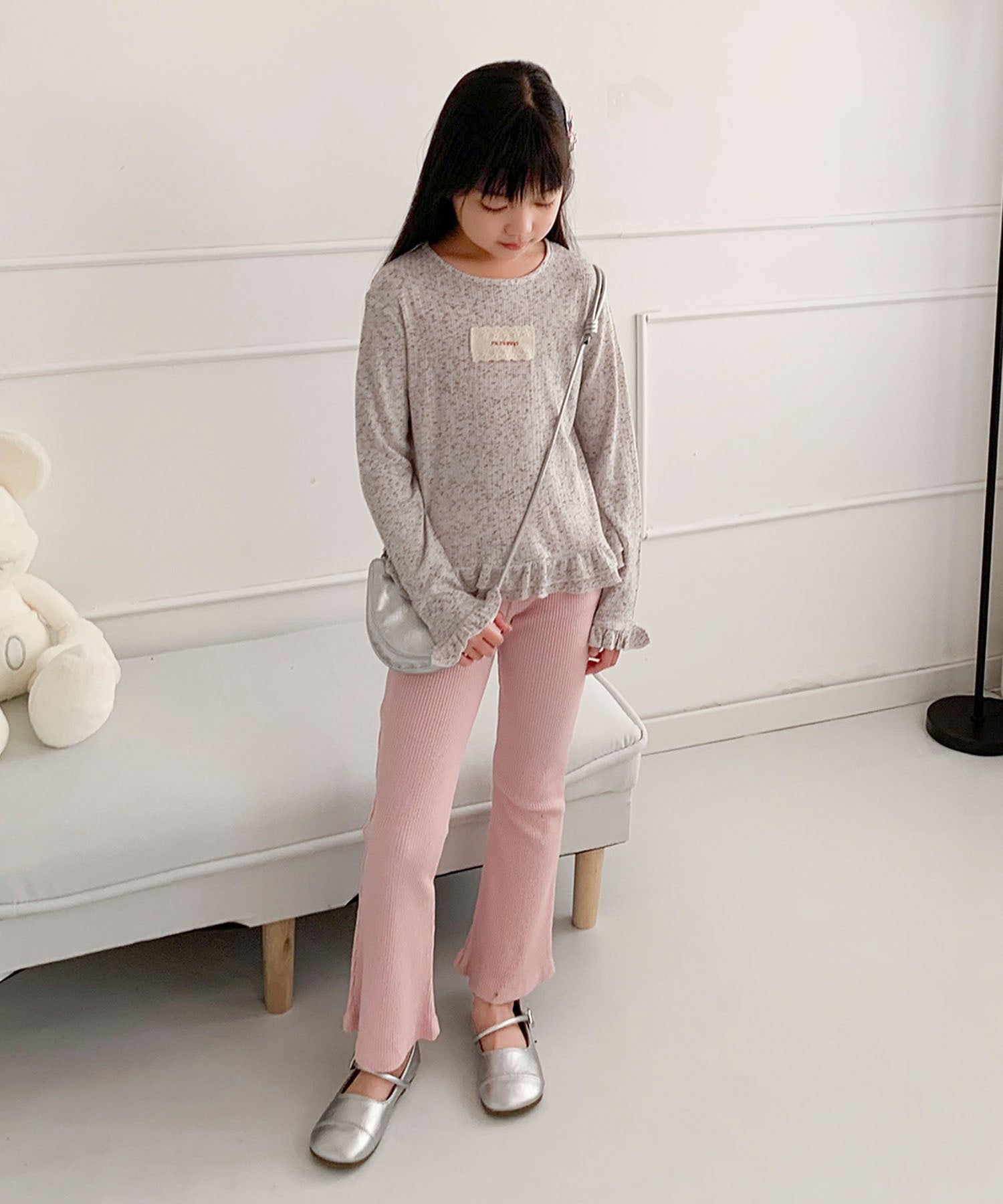 【aimoha-KIDS-】キッズ　フリルニットプルオーバー
