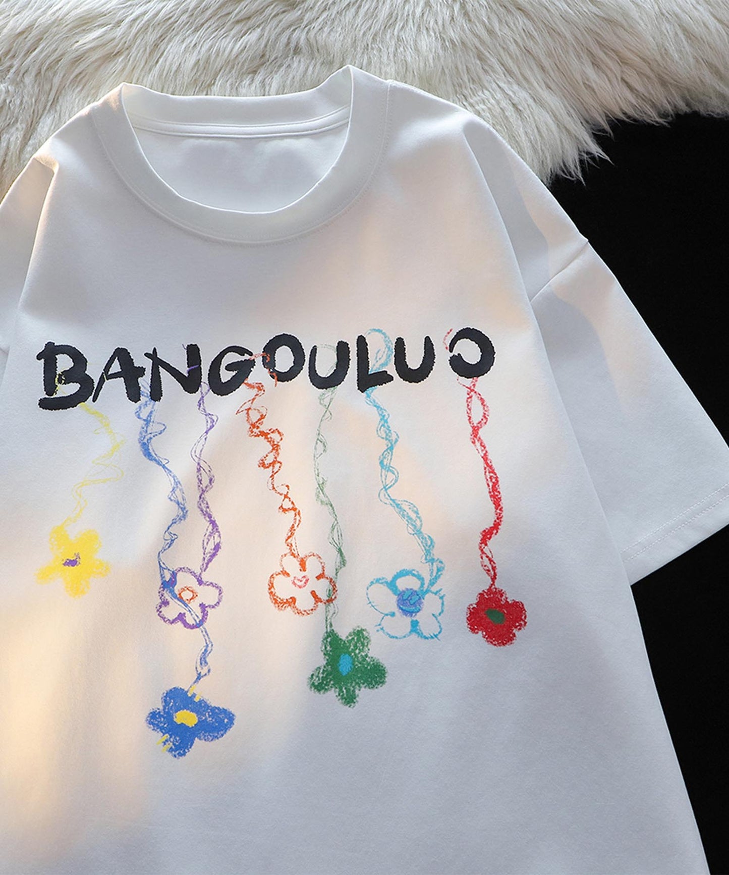 カラフルフラワーチャームTシャツ