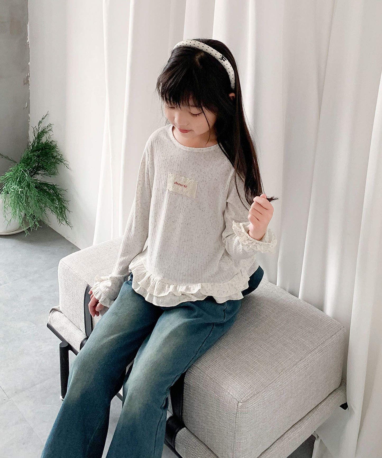 【aimoha-KIDS-】キッズ　フリルニットプルオーバー