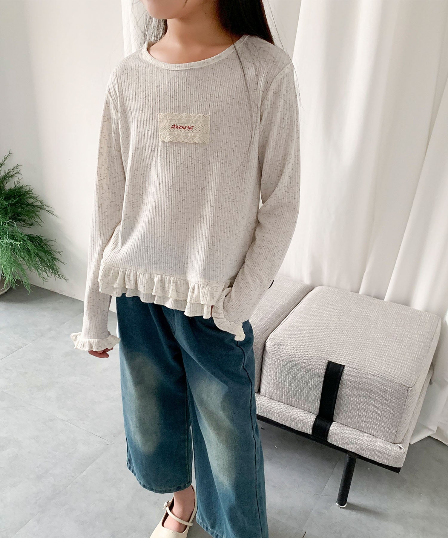 【aimoha-KIDS-】キッズ　フリルニットプルオーバー
