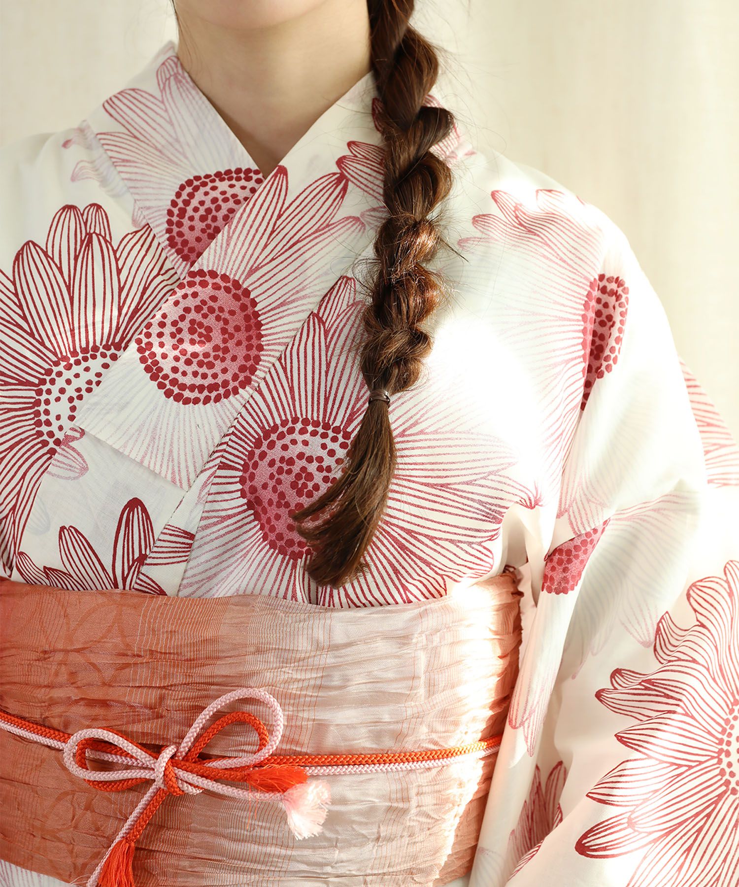 Floral Cotton Yukata 4-Piece Set: Yukata, Hecho Obi, Geta, Hair Ornament