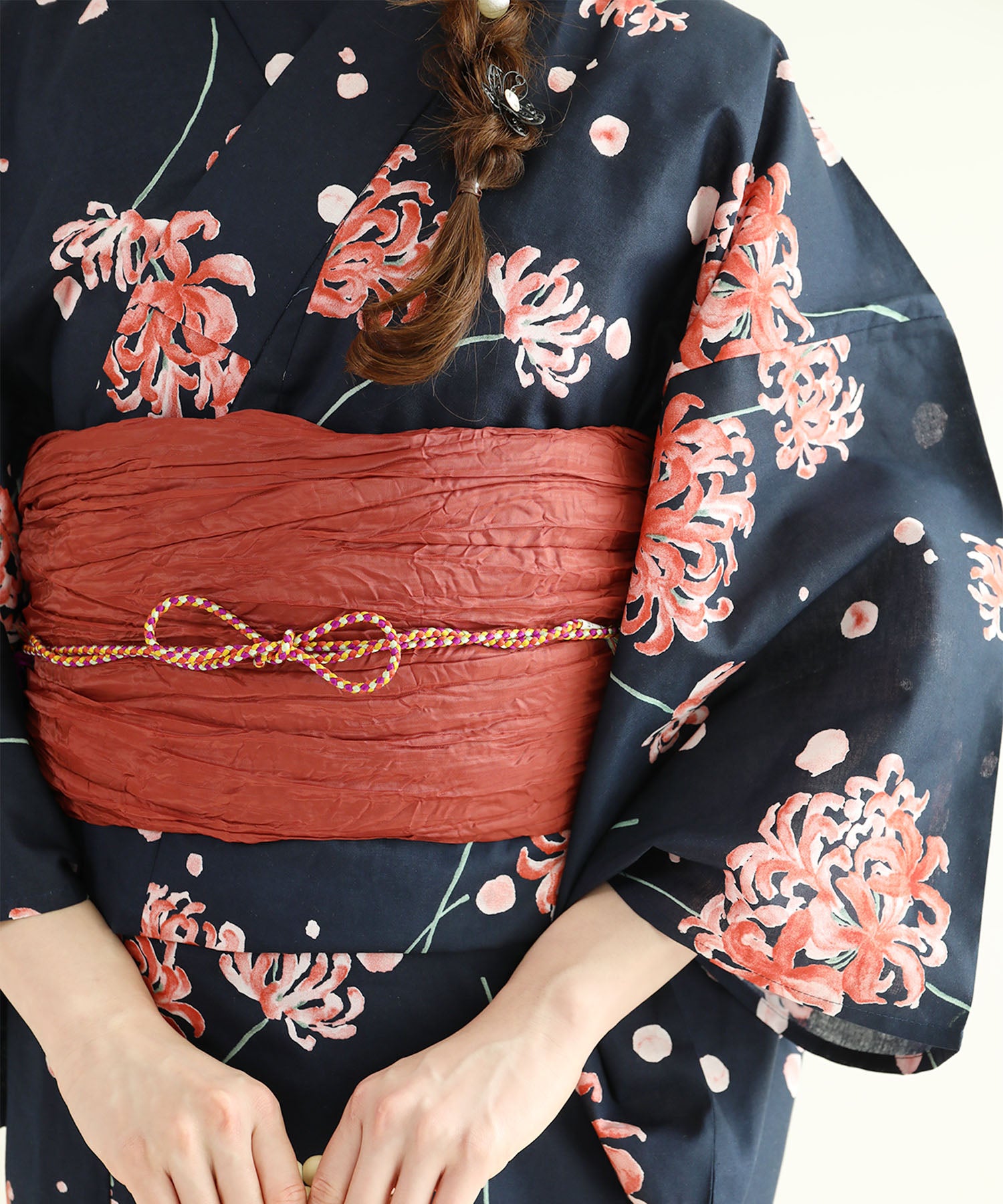 Floral Cotton Yukata 4-Piece Set: Yukata, Hecho Obi, Geta, Hair Ornament