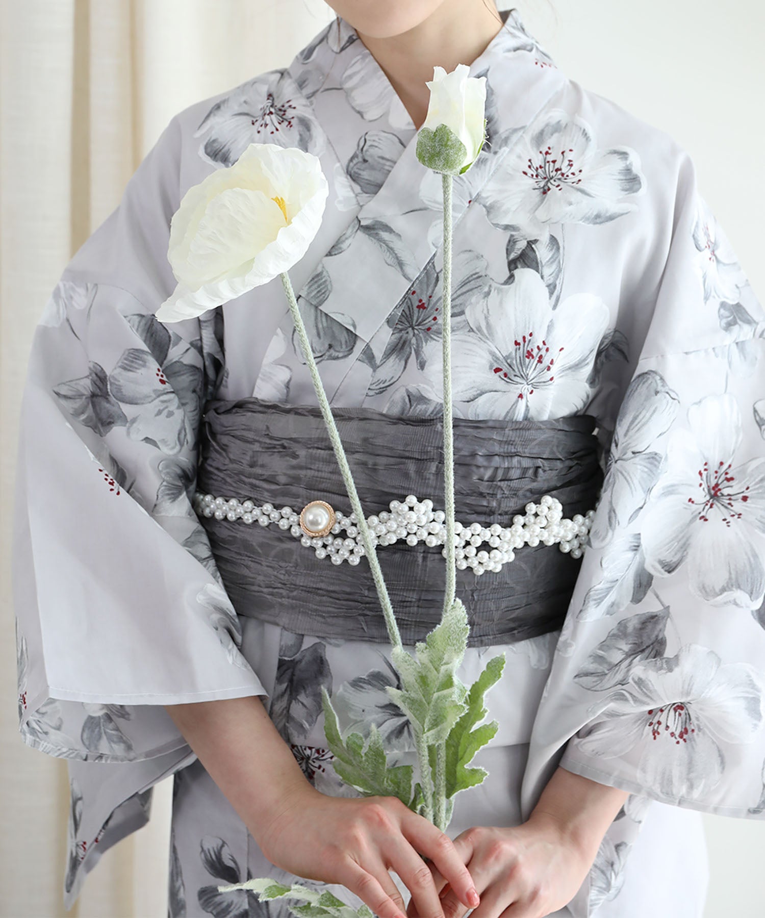 花模様コットン浴衣4点セット ゆかた・へこ帯・下駄・髪飾り