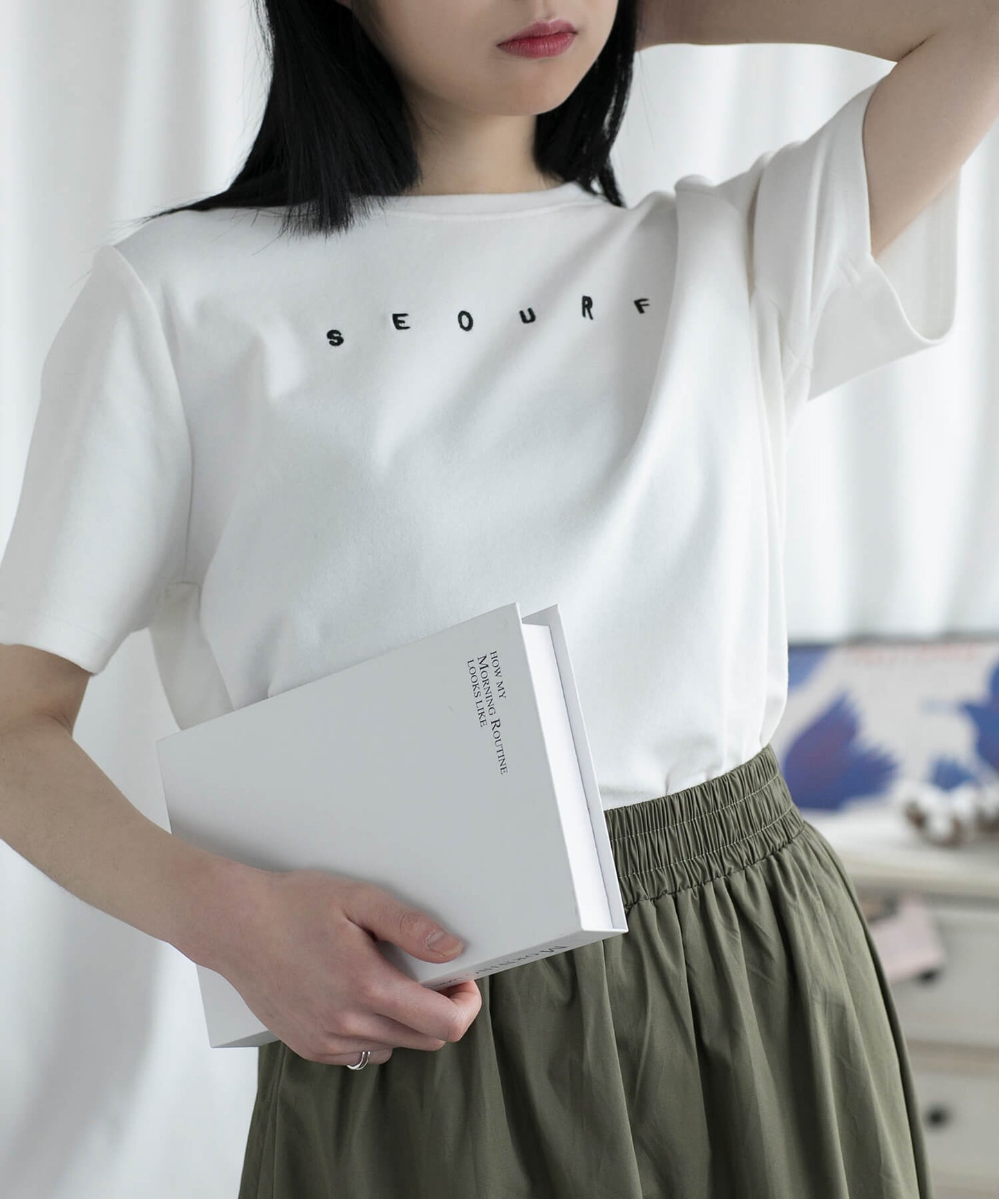 ロゴ刺繍Tシャツ