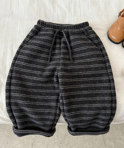 【aimoha-KIDS-】キッズ　裏起毛ボーダースウェットリラックスパンツ