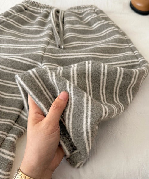 【aimoha-KIDS-】キッズ　裏起毛ボーダースウェットリラックスパンツ