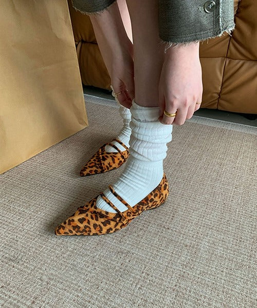 ストラップデザインポインテッドトゥフラットシューズ