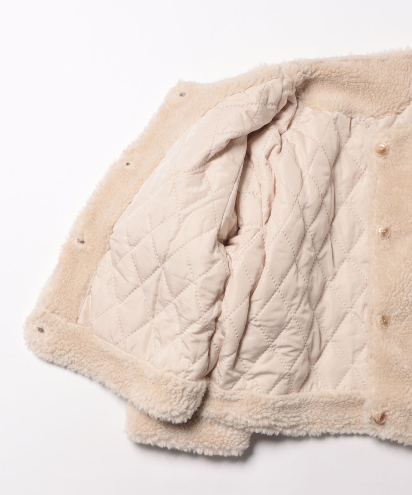 【aimoha-KIDS-】キッズ　ふわもこボリュームボアジャケット