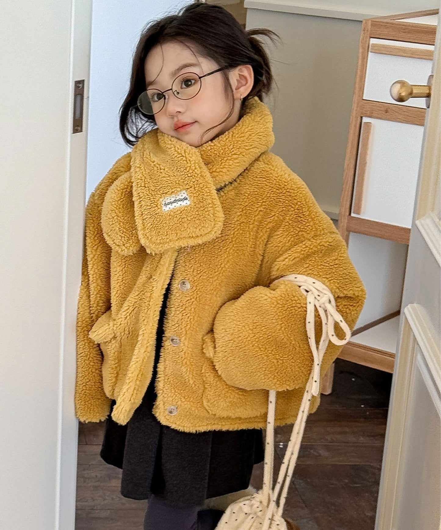 【aimoha-KIDS-】キッズ　ふわもこボリュームボアジャケット