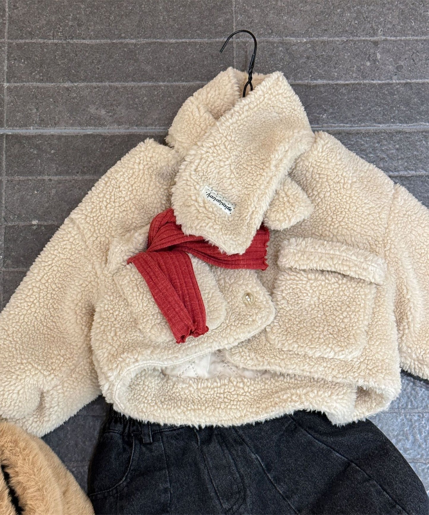 【aimoha-KIDS-】キッズ　ふわもこボリュームボアジャケット