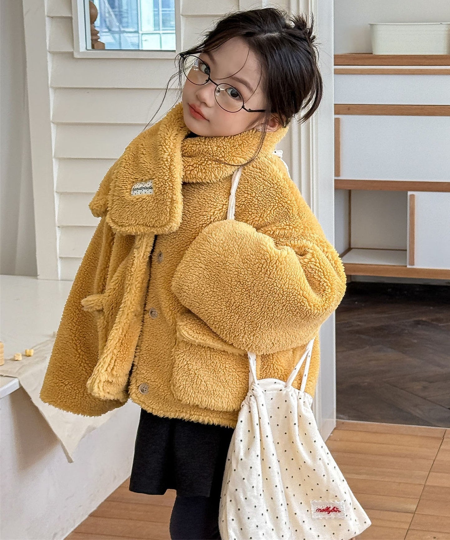 【aimoha-KIDS-】キッズ　ふわもこボリュームボアジャケット