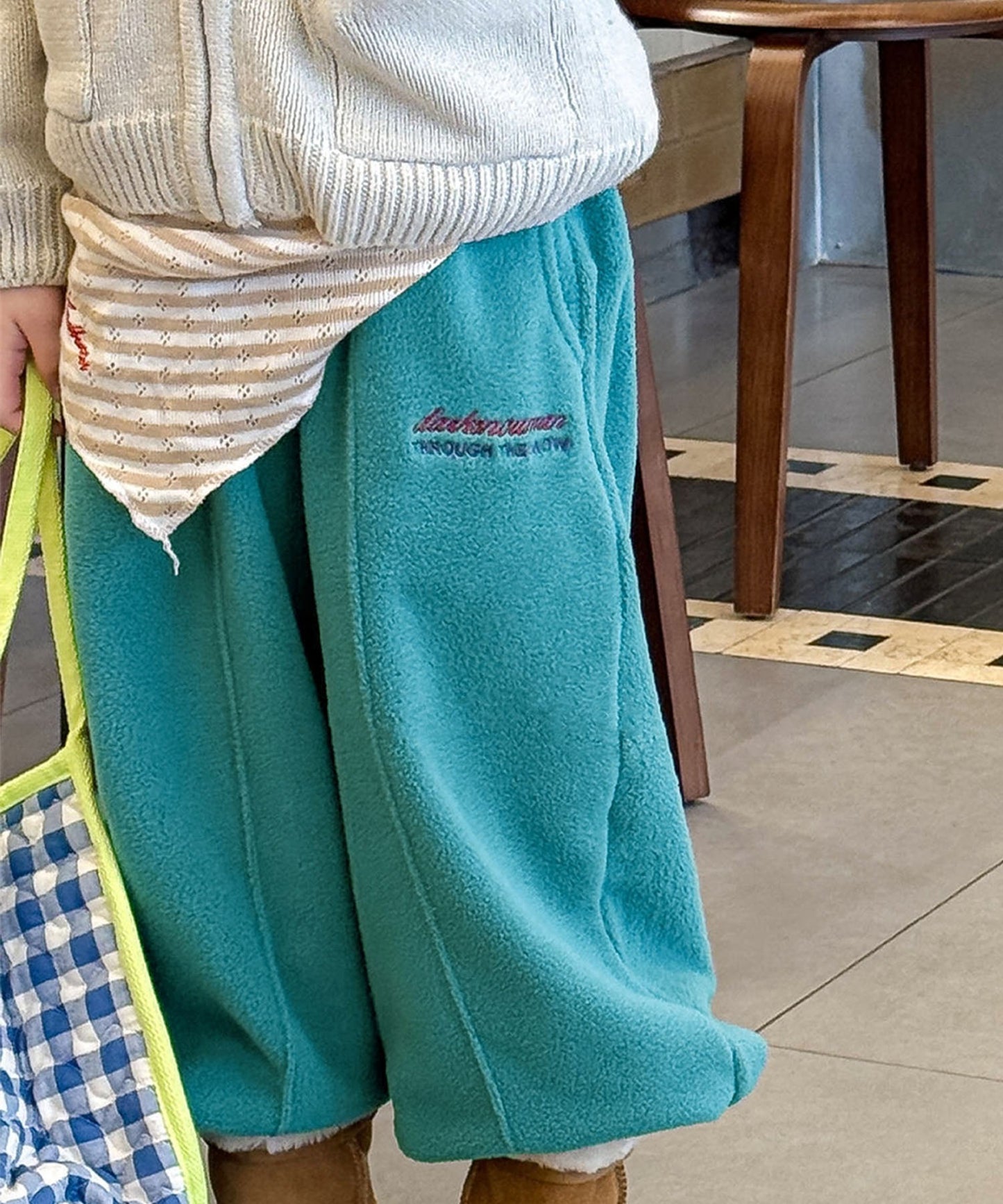 【aimoha-KIDS-】キッズ　ふわもこリラックスジョガーパンツ