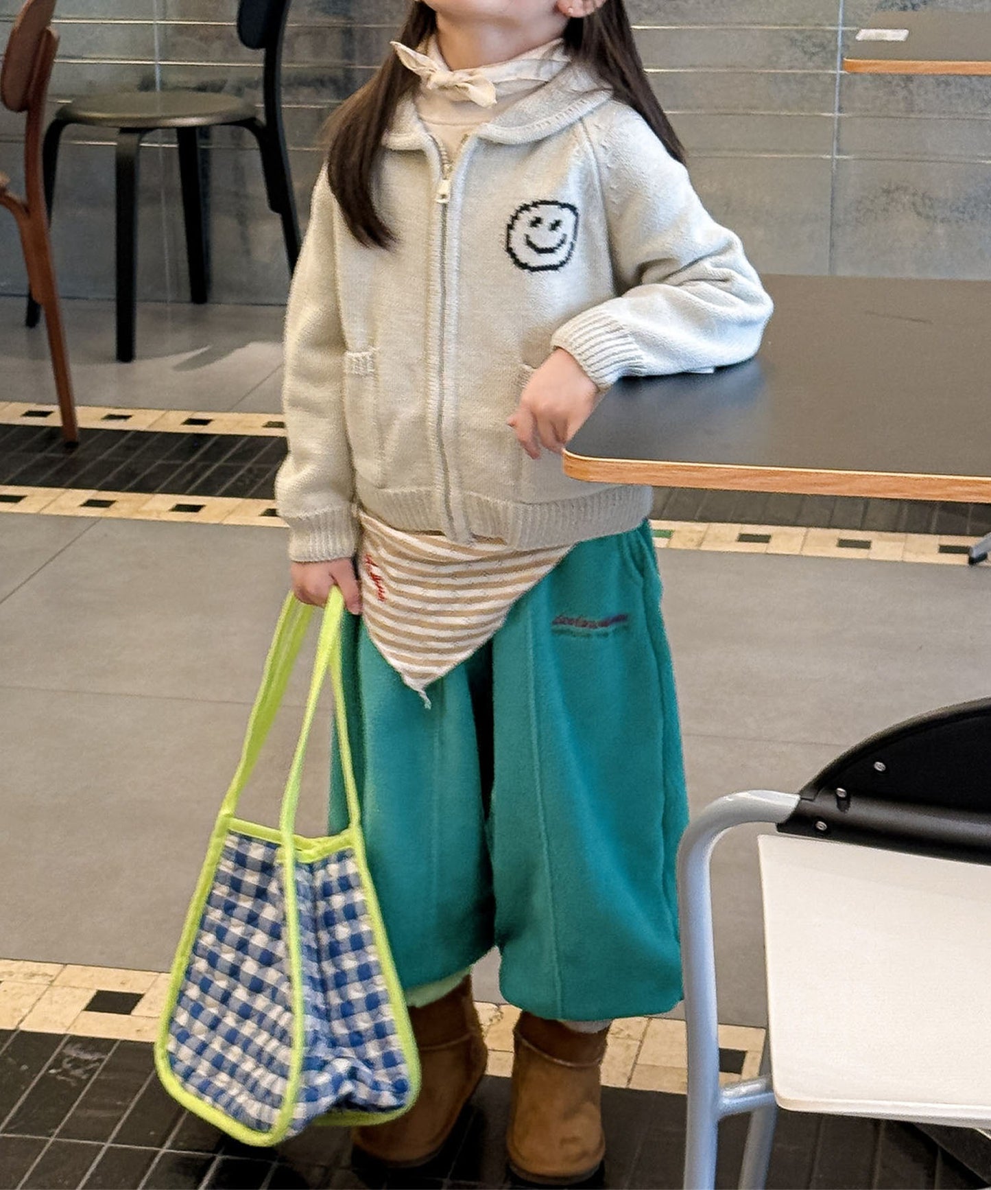 【aimoha-KIDS-】キッズ　ふわもこリラックスジョガーパンツ