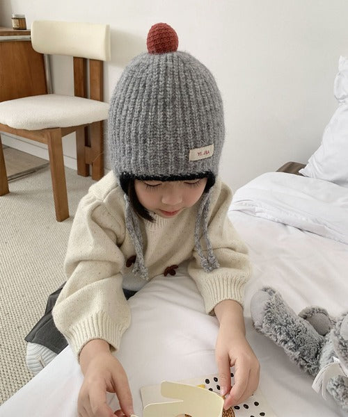 【aimoha-KIDS-】キッズ　ポンポン付きニットキャップ