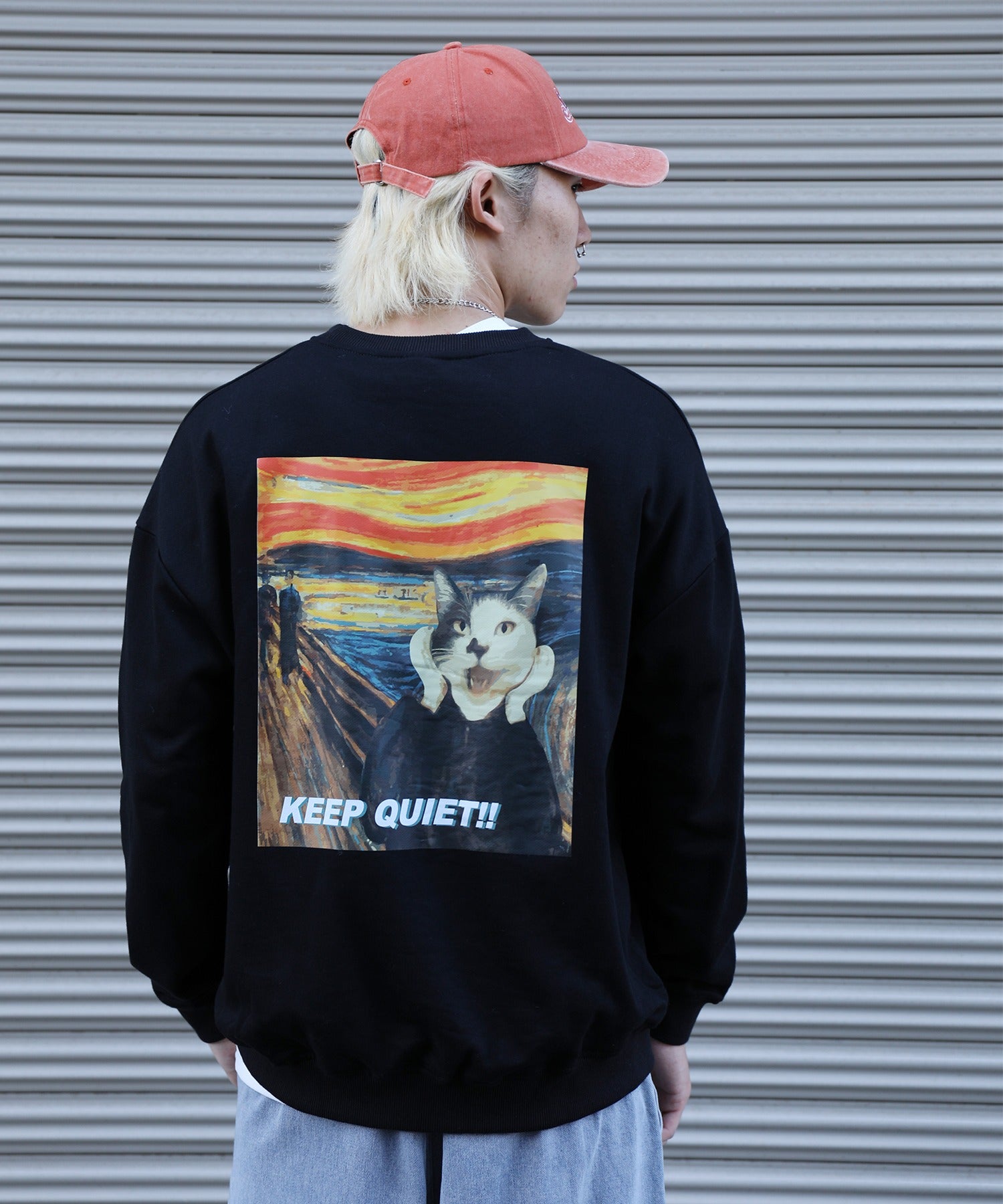 [HOOK -original-] Print sweatshirt featuring famous paintings from around the world on cats