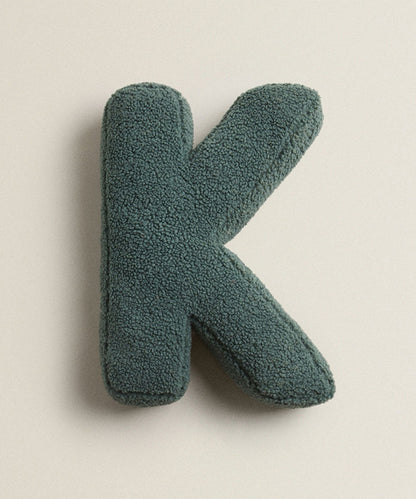 アルファベットイニシャルクッション