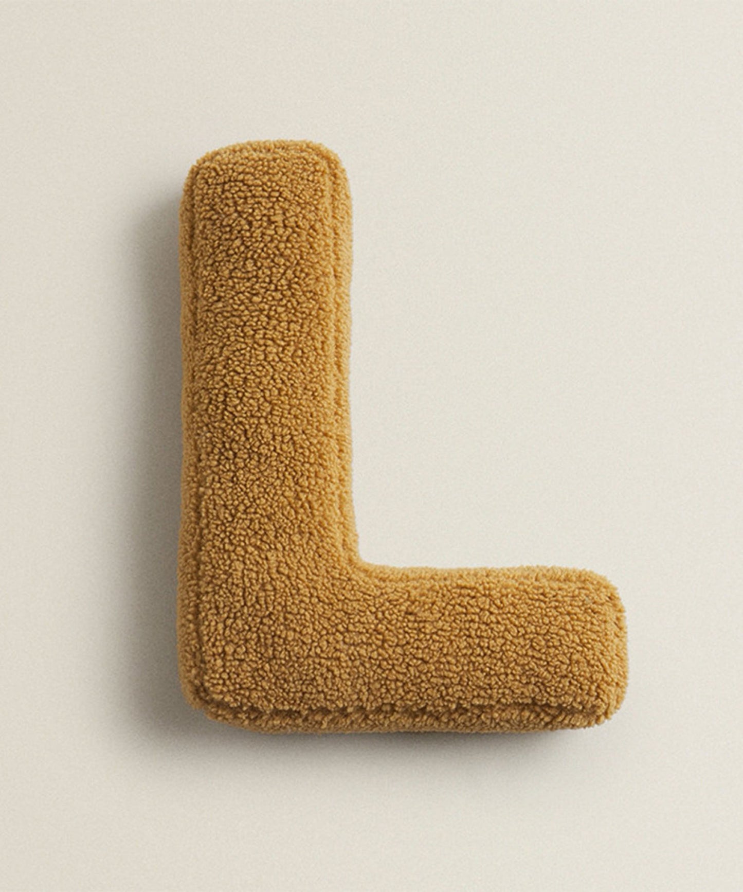 アルファベットイニシャルクッション