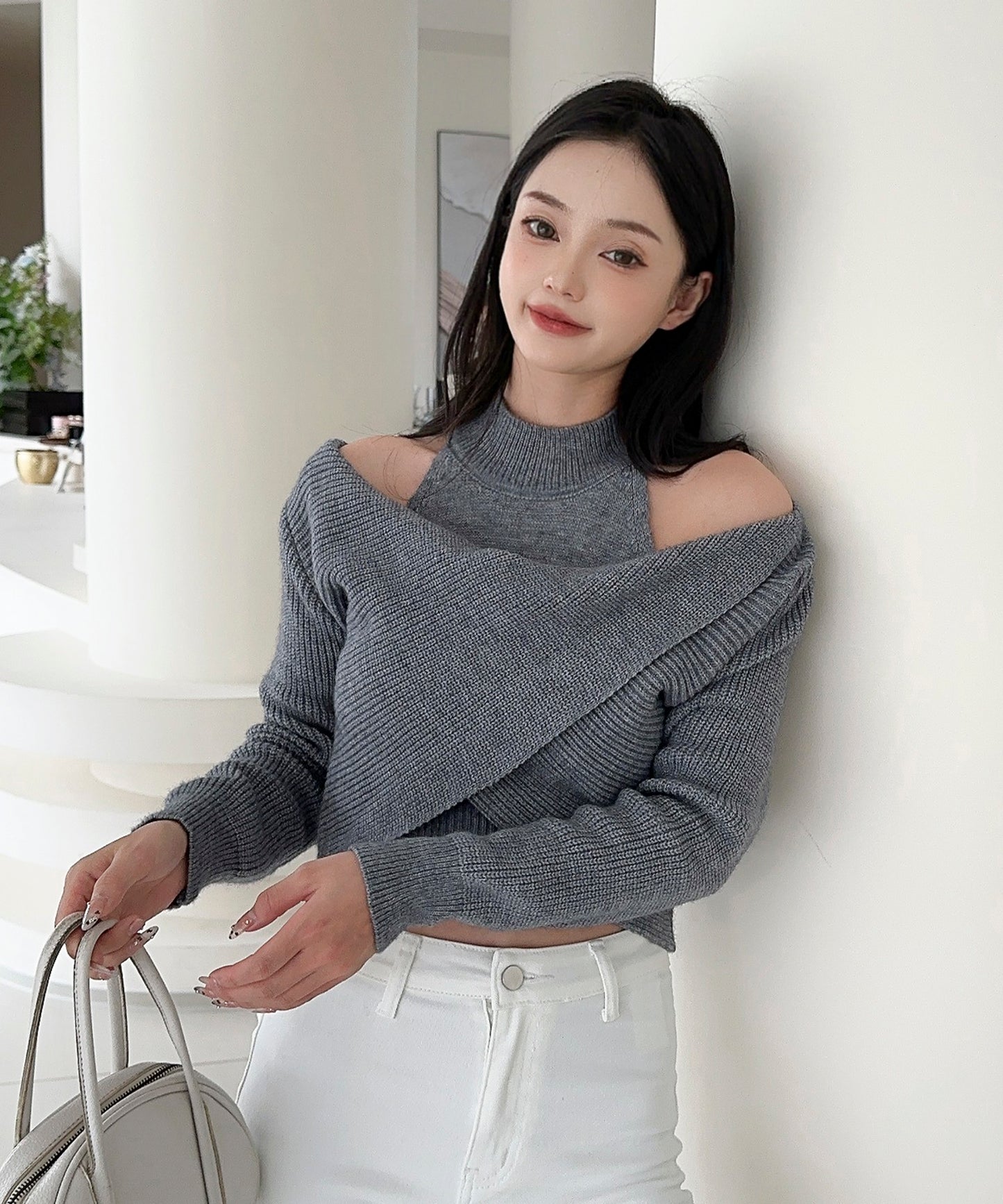 【Jasmine】ハイネック肩見せニットプルオーバー