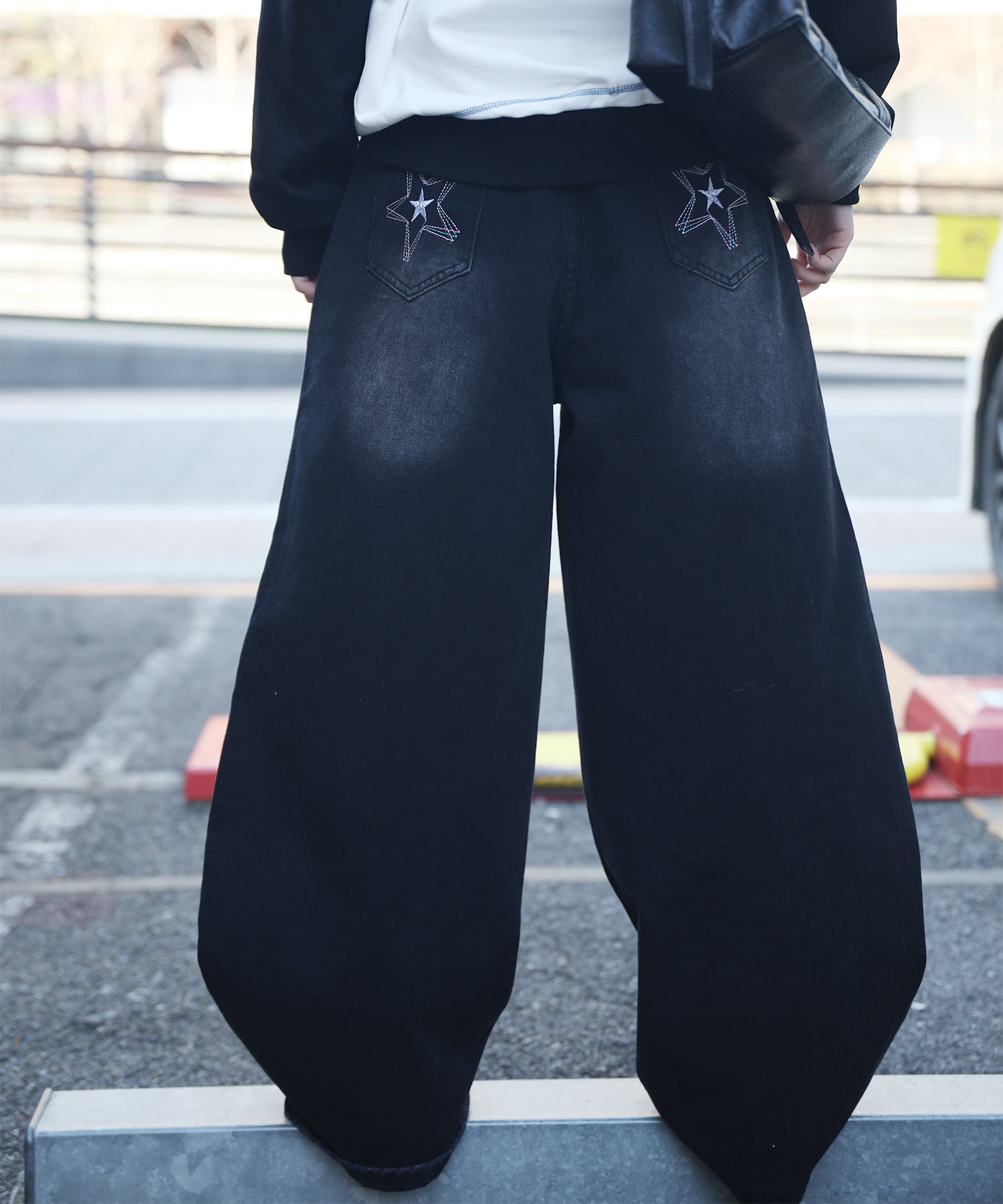 HOOK -select- 　スター刺繍デザイン ワイドデニムパンツ