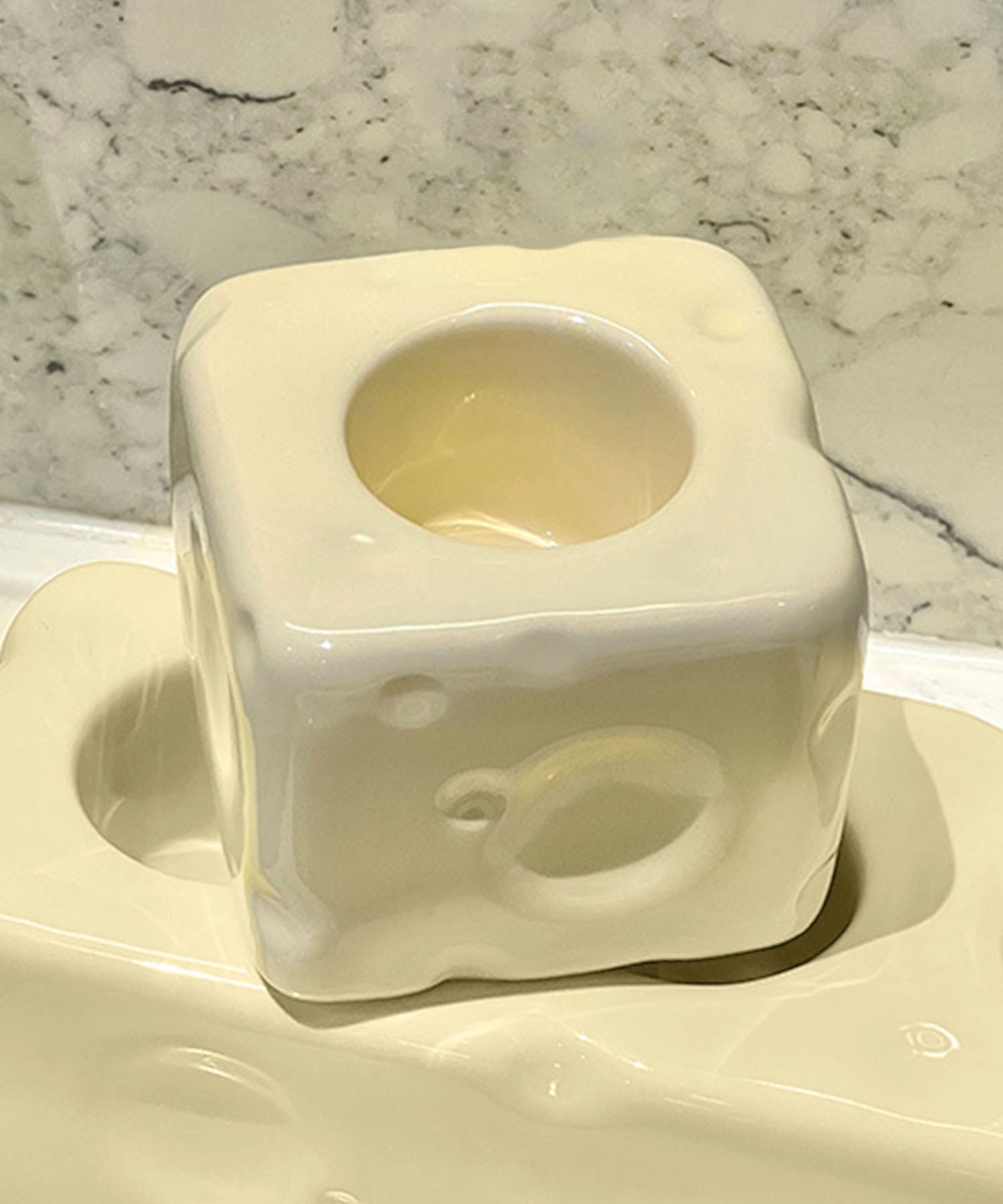チーズ型歯ブラシスタンド