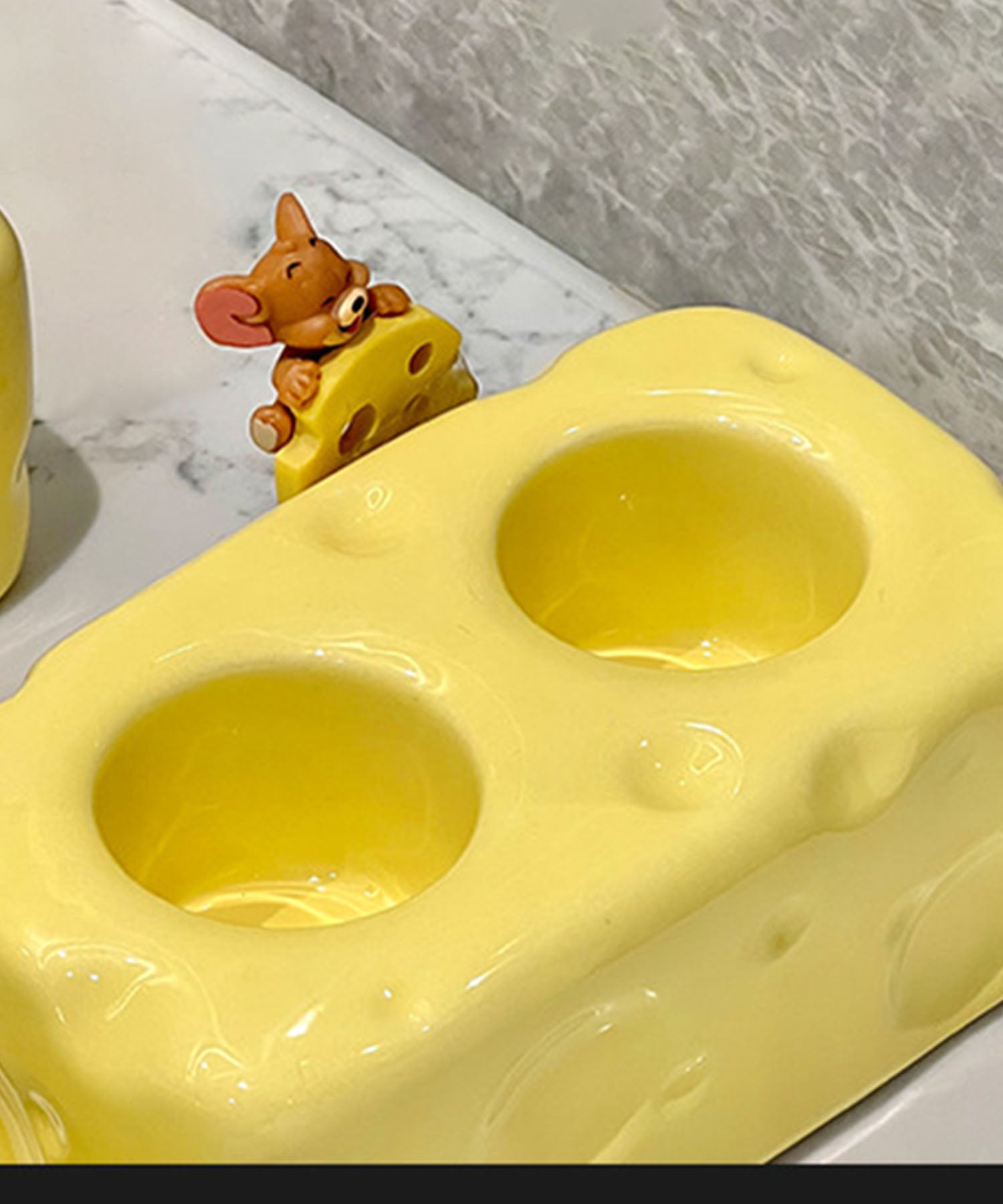 チーズ型歯ブラシスタンド