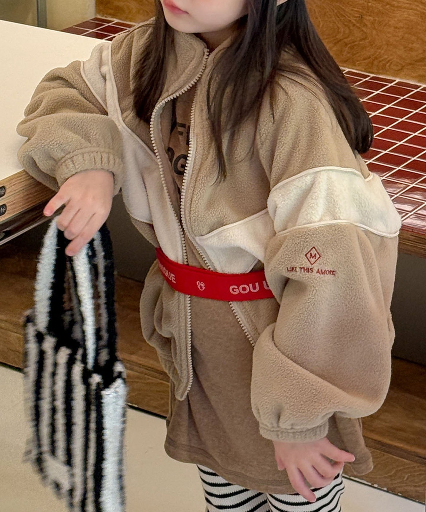 【aimoha-KIDS-】キッズ　ボアジップアップブルゾン