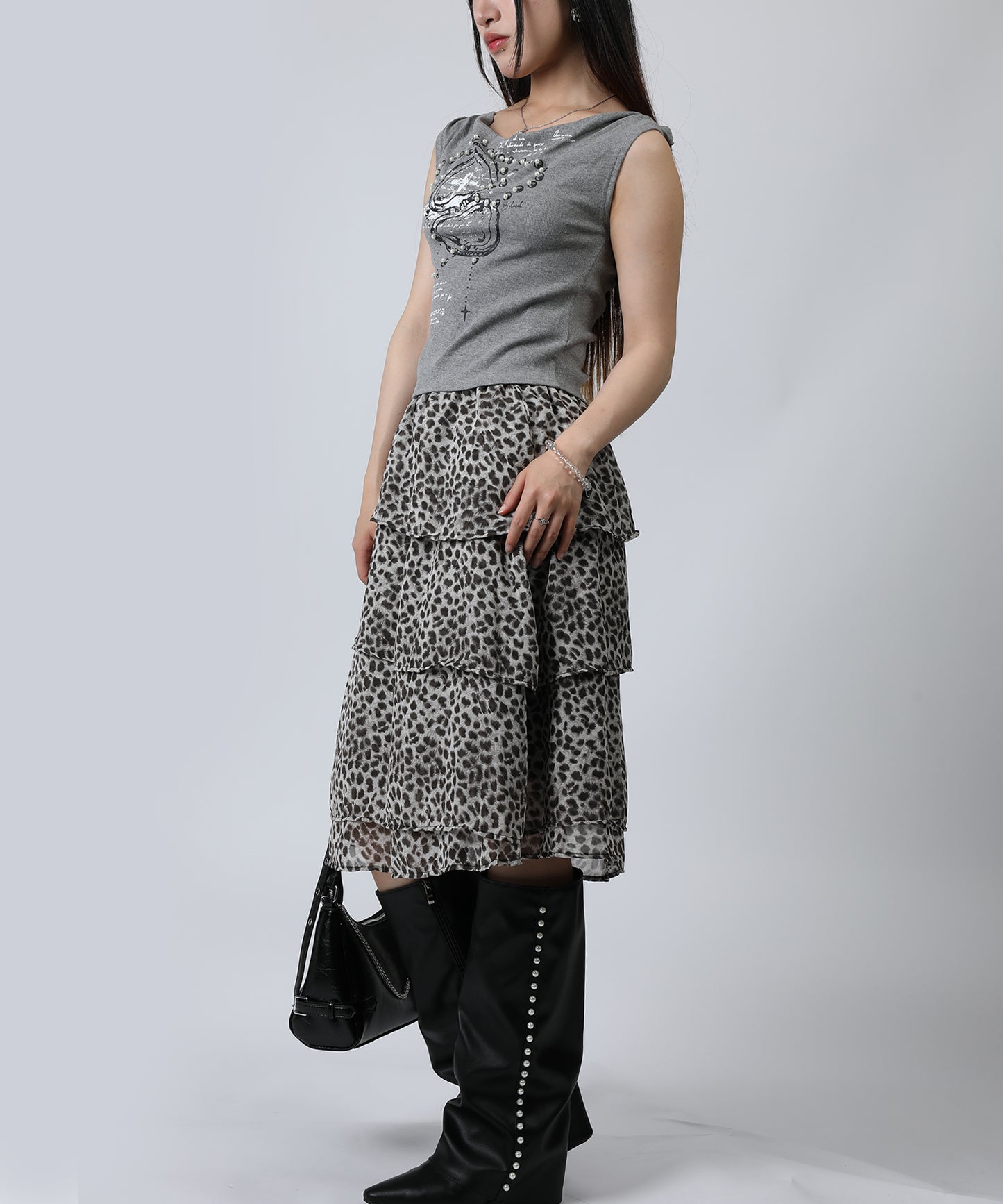 HOOK for girls クロス柄グラフィック オフショルダークロップドTシャツ