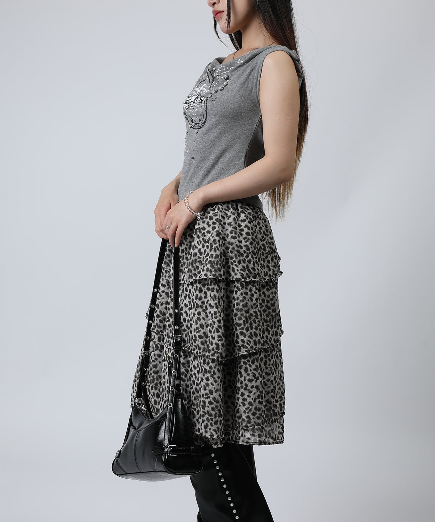 HOOK for girls クロス柄グラフィック オフショルダークロップドTシャツ